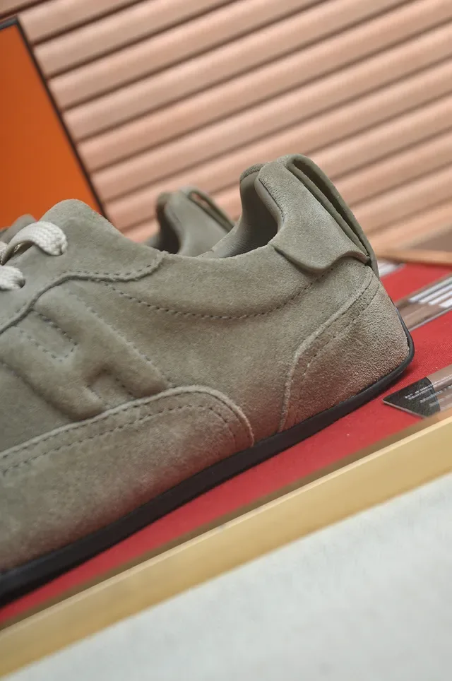 Hermès Cinza Bege Camurça Upper Silhueta Low-Top Tênis 2