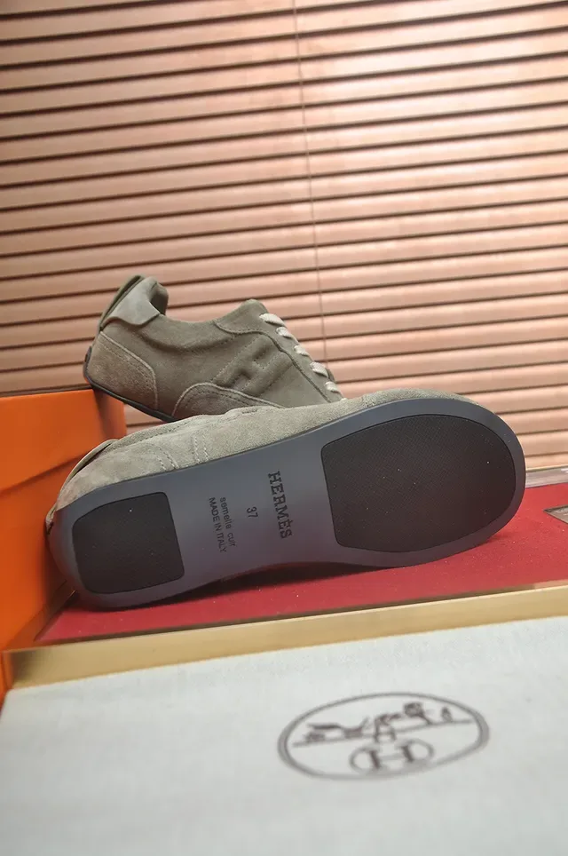 Hermès Cinza Bege Camurça Upper Silhueta Low-Top Tênis 3