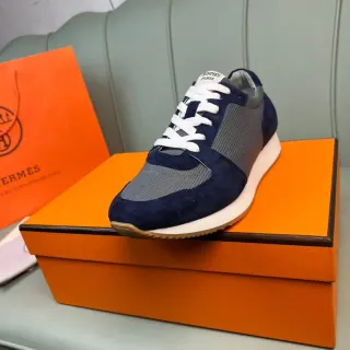 Hermès 海军蓝和灰色麂皮网面生活运动鞋