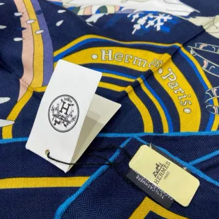 Hermès নৌবাহিনী হলুদ হেরিংবোন বুনন মুদ্রিত প্রান্ত ক্যাশমির স্কার্ফ