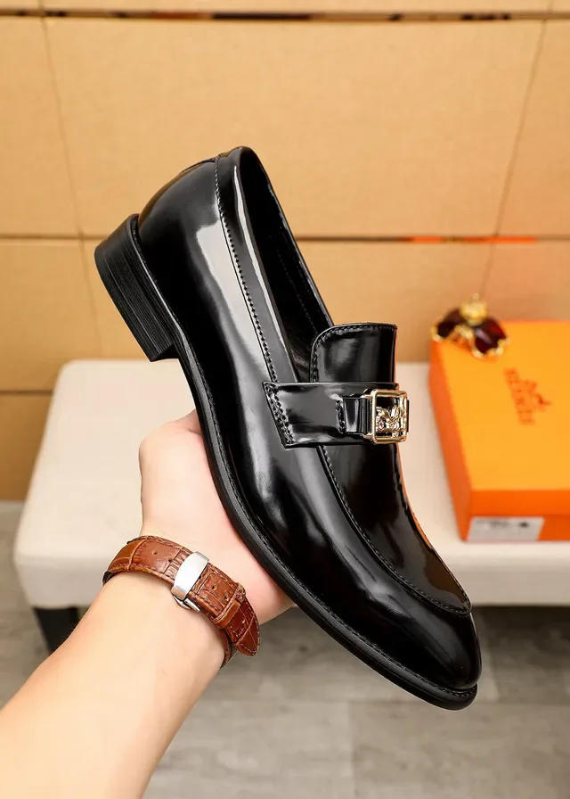 Hermès Oran Black Patent Leather Horse-and-Carriage Buckle Loafers 4