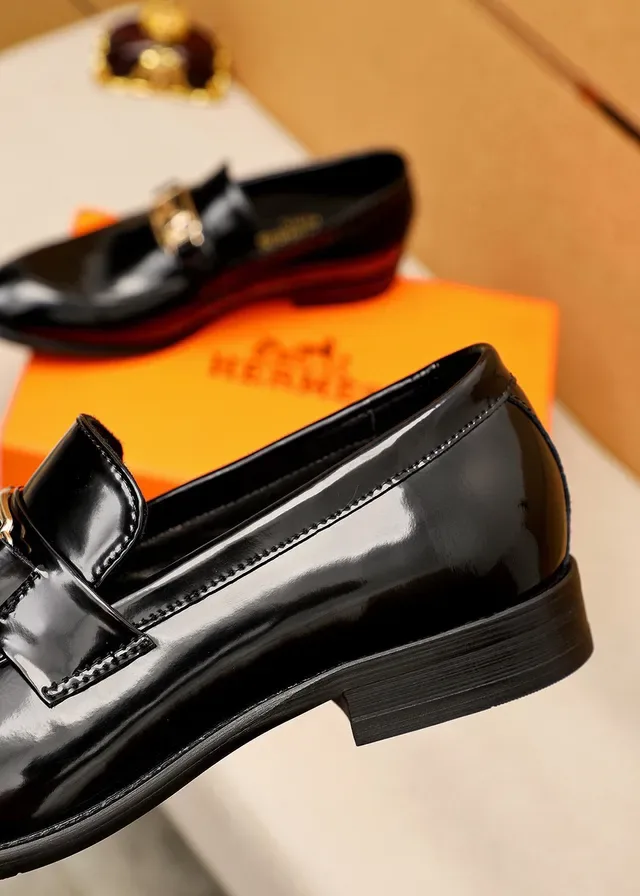 Hermès Oran Black Patent Leather Horse-and-Carriage Buckle Loafers 6