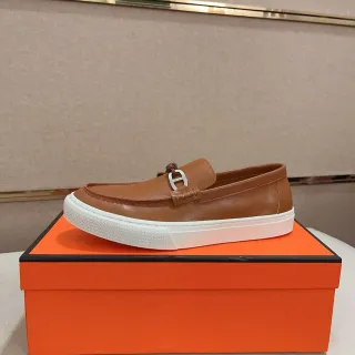 Hermès Oran بني أبيض جلد انزلق H-Buckle أجهزة لوفر