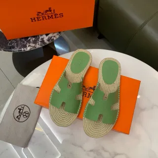 Hermès Oran جلد أخضر H-Strap إسفادريل نعال