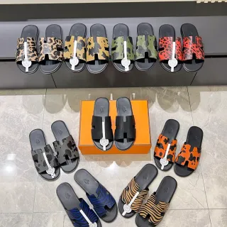 Hermès Oran H-Strap 动物印花拖鞋