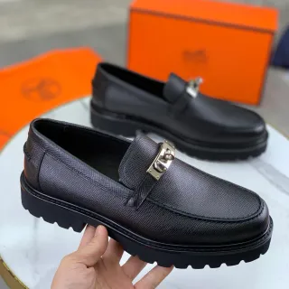 Hermès Oran Loafer 黑色纹理皮革 H-Buckle Slip-On Loafers