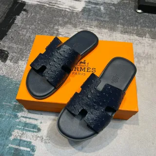 Hermès Oran Navy Couro de Avestruz Embossado H-Strap Chinelos