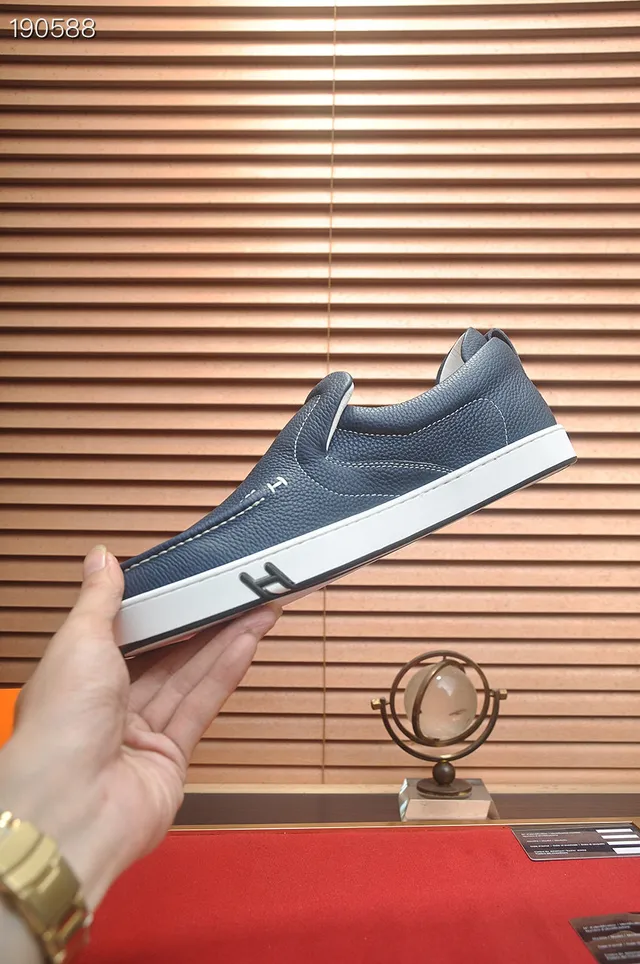 Hermès Oran azul marino blanco cuero pebbled mocasín de slip-on 7