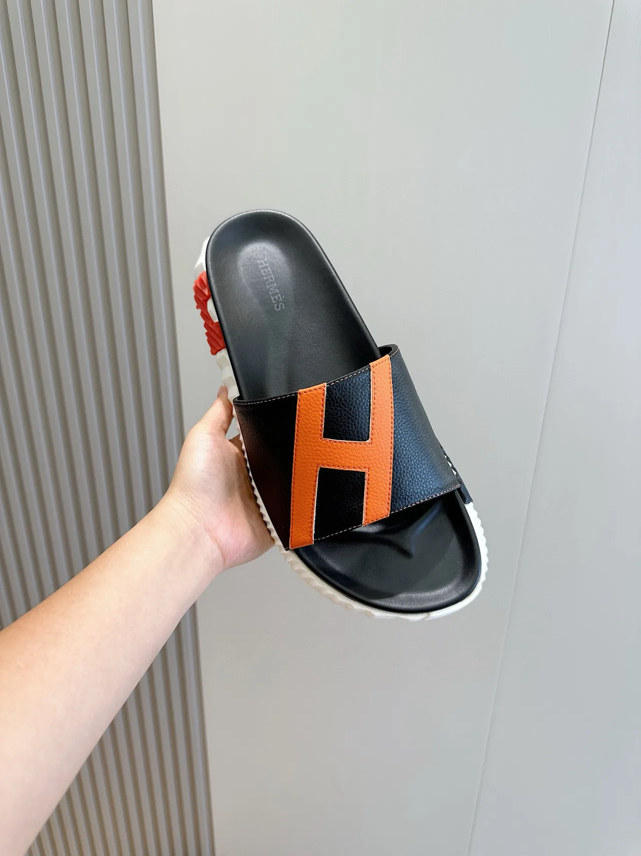Hermès Oran Slide Black and Orange Leather Slippers 4