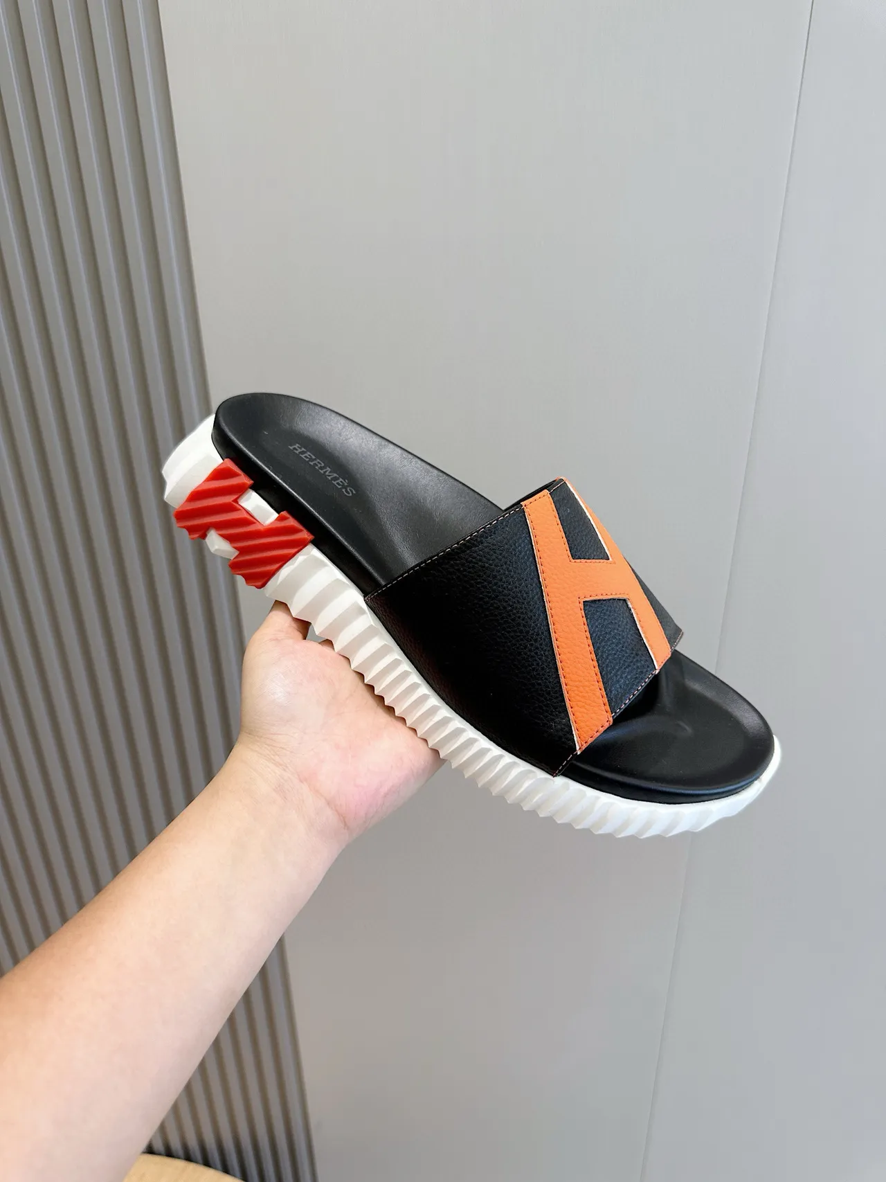 Hermès Oran Slide Black and Orange Leather Slippers 5