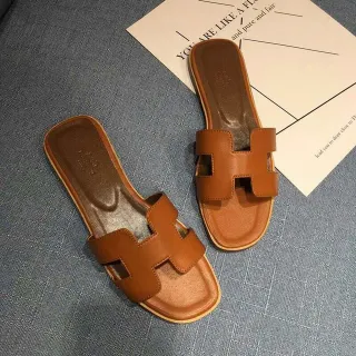 Hermès Oran جلد بني H-Strap نعال