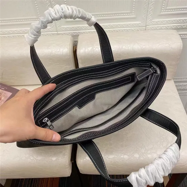 Hermès Picotin Lock 黑色粒面皮革手提包 2