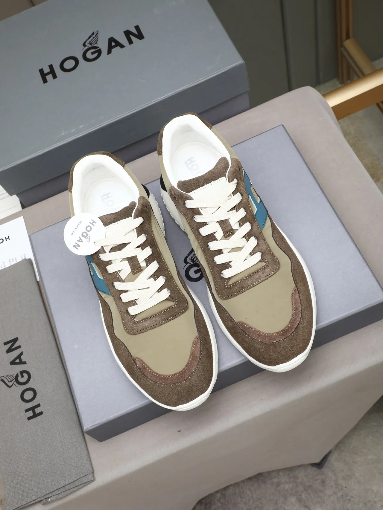 Hogan Marrón Azul Low-Top Zapatillas Lifestyle de Ante y Nylon 2