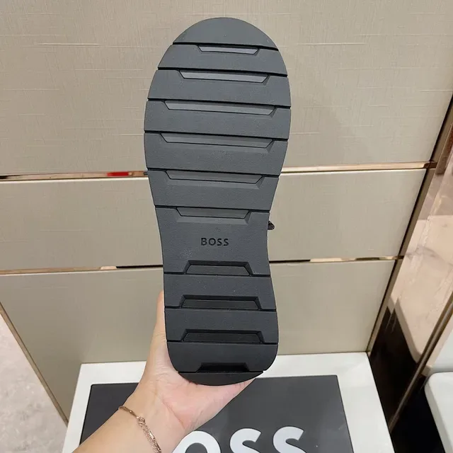 Hugo Boss 黑色针织生活运动鞋 2
