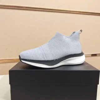 Hugo Boss 灰色针织套脚生活运动鞋
