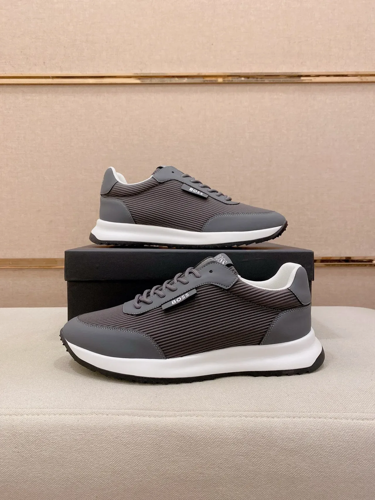Hugo Boss Gray White Ribbed Textile Upper Smooth Synthetic Overlays Sneakers 7