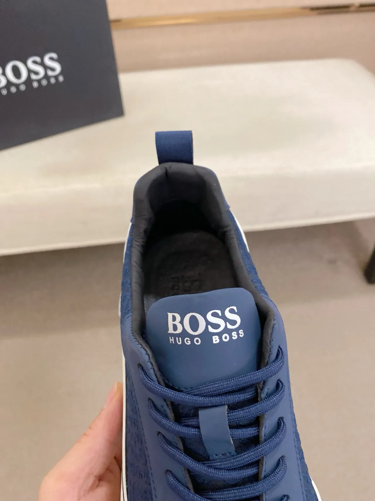 Hugo Boss গাঢ় নীল সাদা স্ট্রাইপ লাইফস্টাইল স্নিকার 6