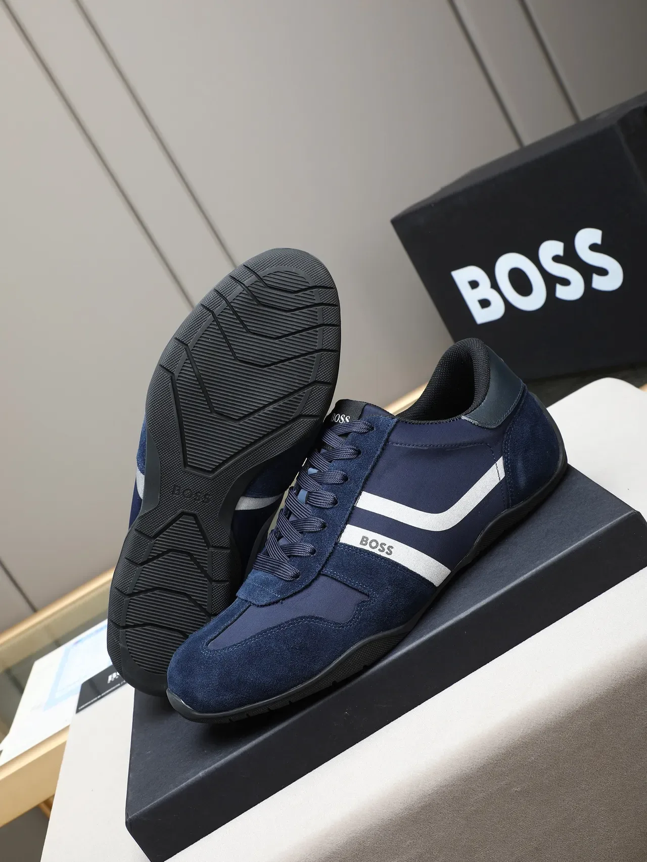 Sneakers Lifestyle Hugo Boss Navy Suède et Textile 4