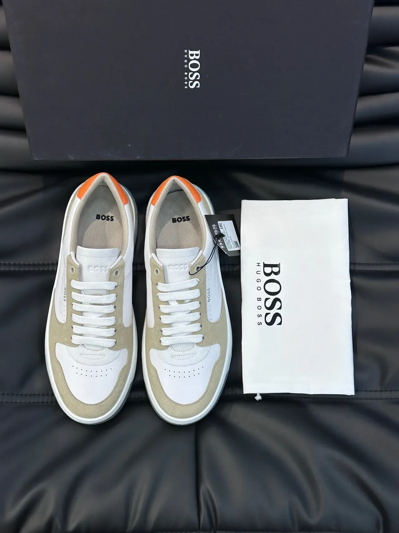 Sapatilhas Lifestyle Hugo Boss Branco e Beige de Suede e Couro com Painéis Baixo 7