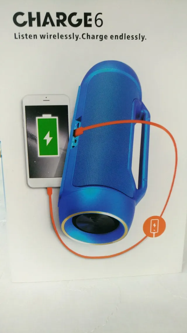 JBL Bleu et Rouge Corps Cylindrique Poignée Supérieure Intégrée Enceinte Portable 18