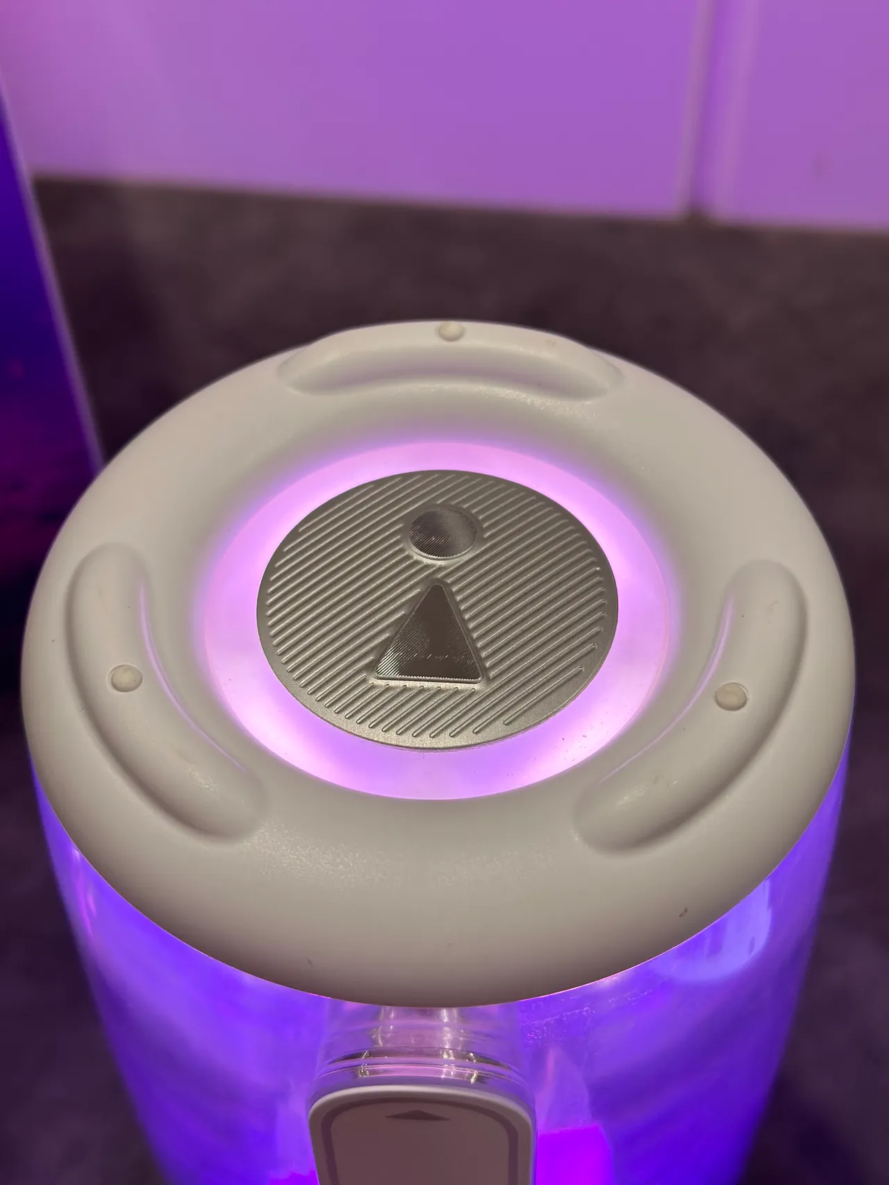 JBL Pulse Altavoz portátil morado cuerpo acrílico cilíndrico transparente 4