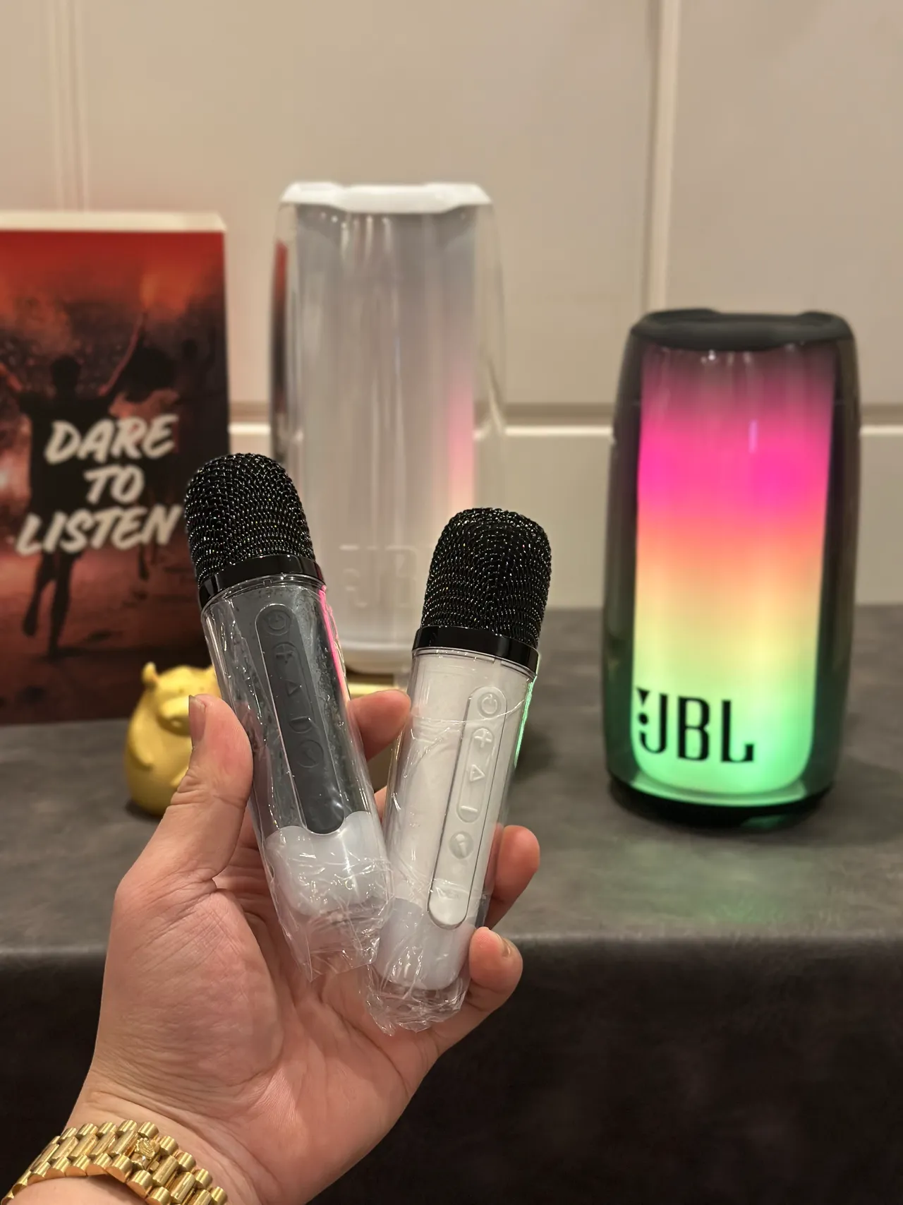 JBL Pulse Altavoz portátil morado cuerpo acrílico cilíndrico transparente 7
