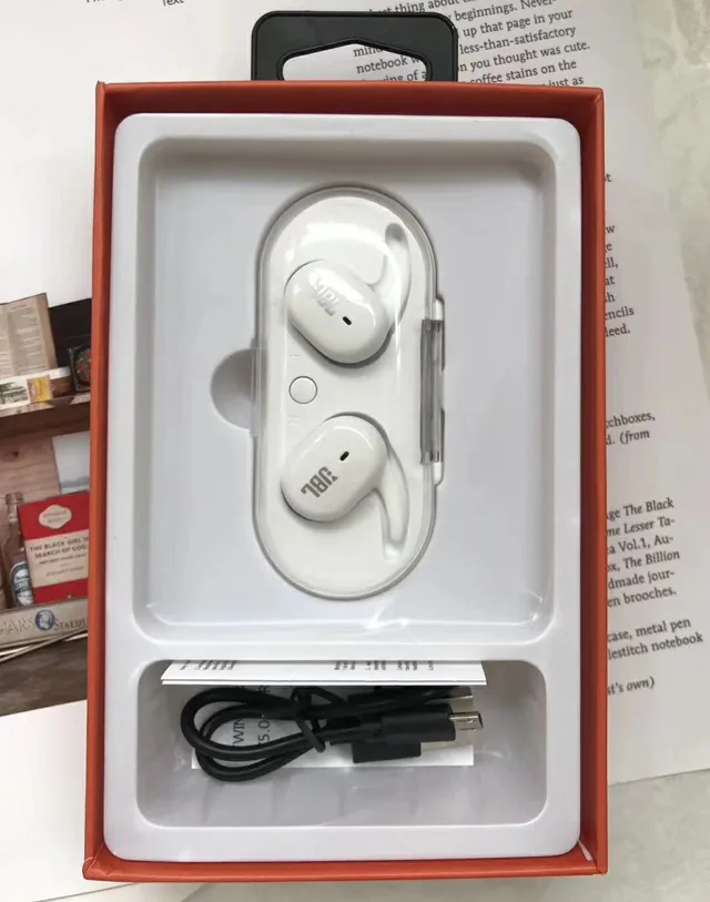JBL Twins سماعات الأذن اللاسلكية الحقيقية أسود وأبيض TWS سماعات الأذن 8