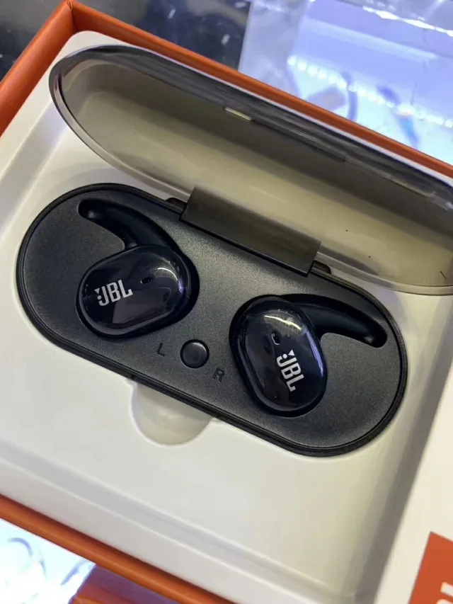 JBL Twins سماعات الأذن اللاسلكية الحقيقية أسود وأبيض TWS سماعات الأذن 17