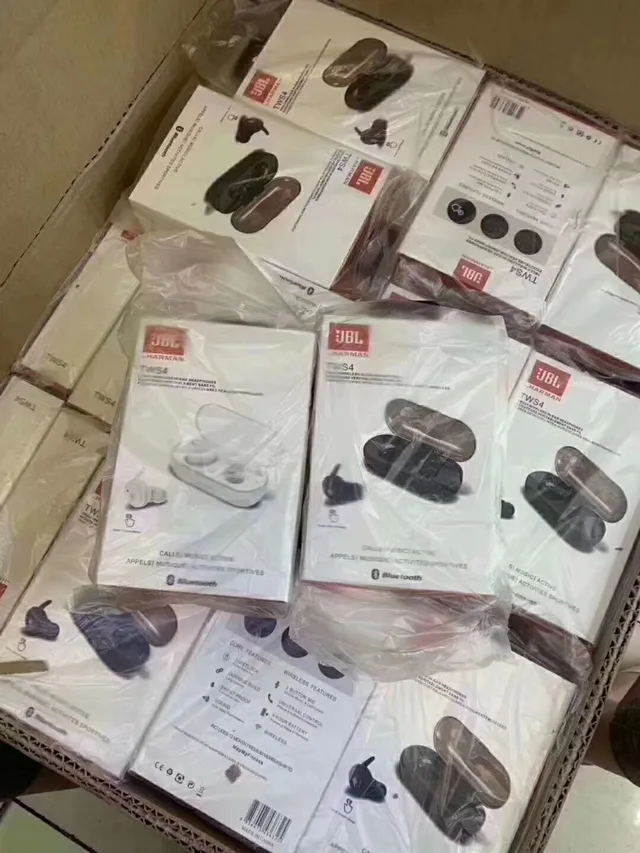 JBL Twins سماعات الأذن اللاسلكية الحقيقية أسود وأبيض TWS سماعات الأذن 19