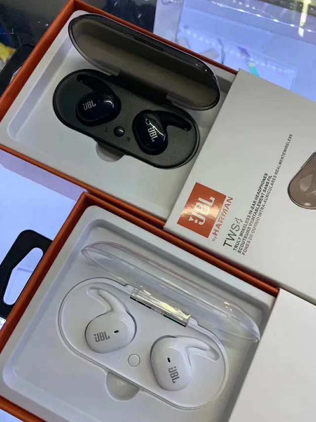 JBL Twins سماعات الأذن اللاسلكية الحقيقية أسود وأبيض TWS سماعات الأذن 20