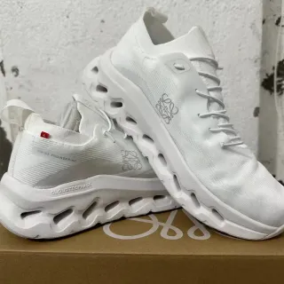 Loewe CloudtecpHase White Knit Lifestyle Sneakers