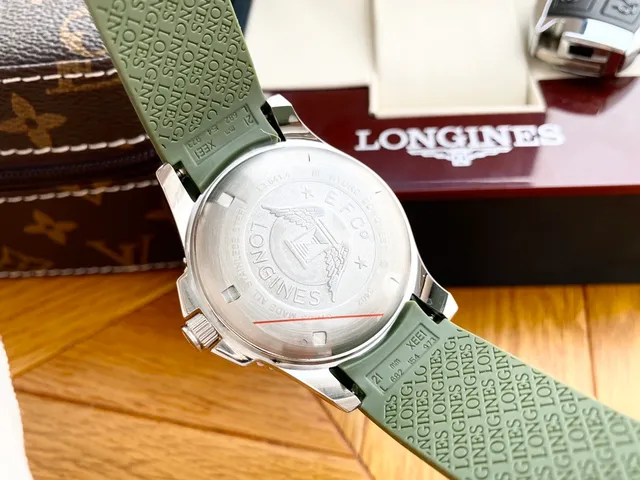 Longines Conquest Dive সবুজ ডায়াল যন্ত্রচালিত ঘড়ি 3