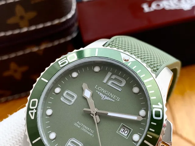Longines Conquest Dive সবুজ ডায়াল যন্ত্রচালিত ঘড়ি 6