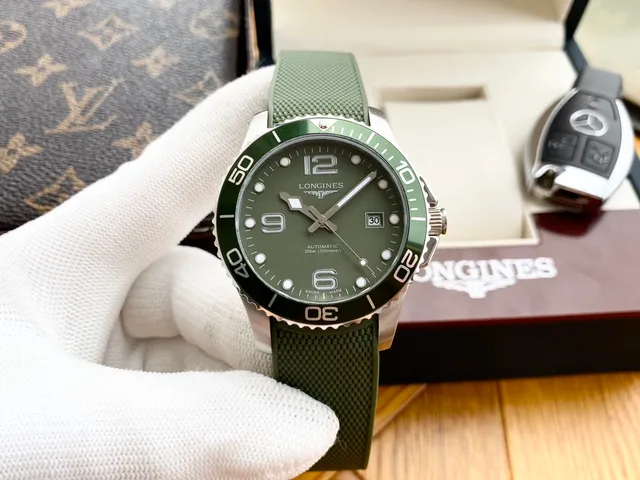 Longines Conquest Dive সবুজ ডায়াল যন্ত্রচালিত ঘড়ি 9