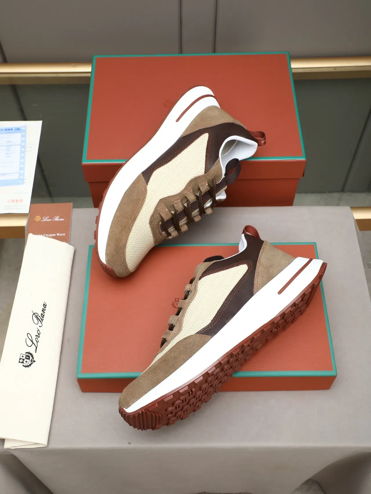 Loro Piana Beige et Marron Sneakers Lifestyle Matériau Mixte 3