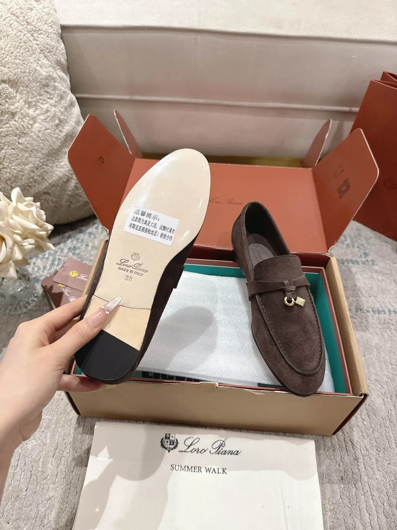 Loro Piana ليكفر بني ذهبي أنتو معدني فلك و قوس 5