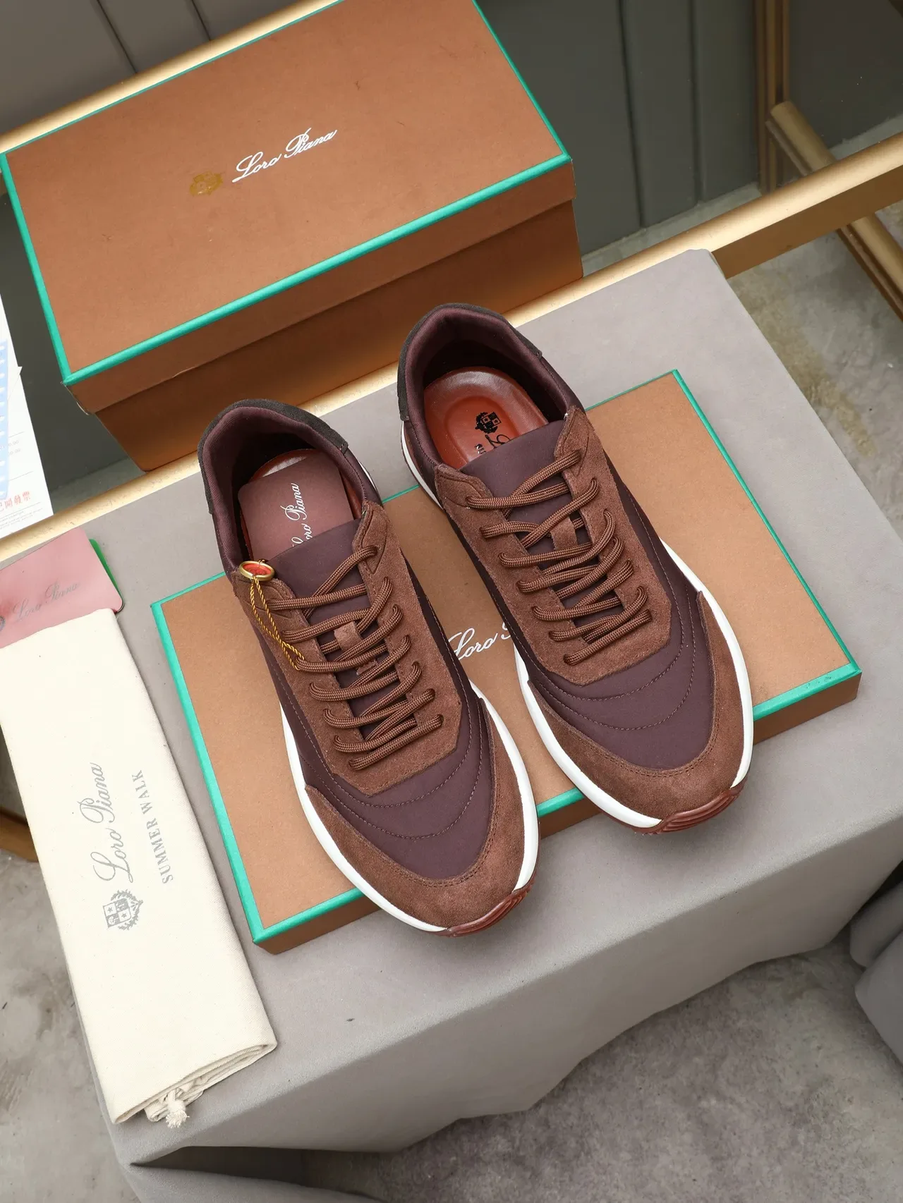 Loro Piana Sneaker Lifestyle Ante y Nylon Burdeos y Marrón 2
