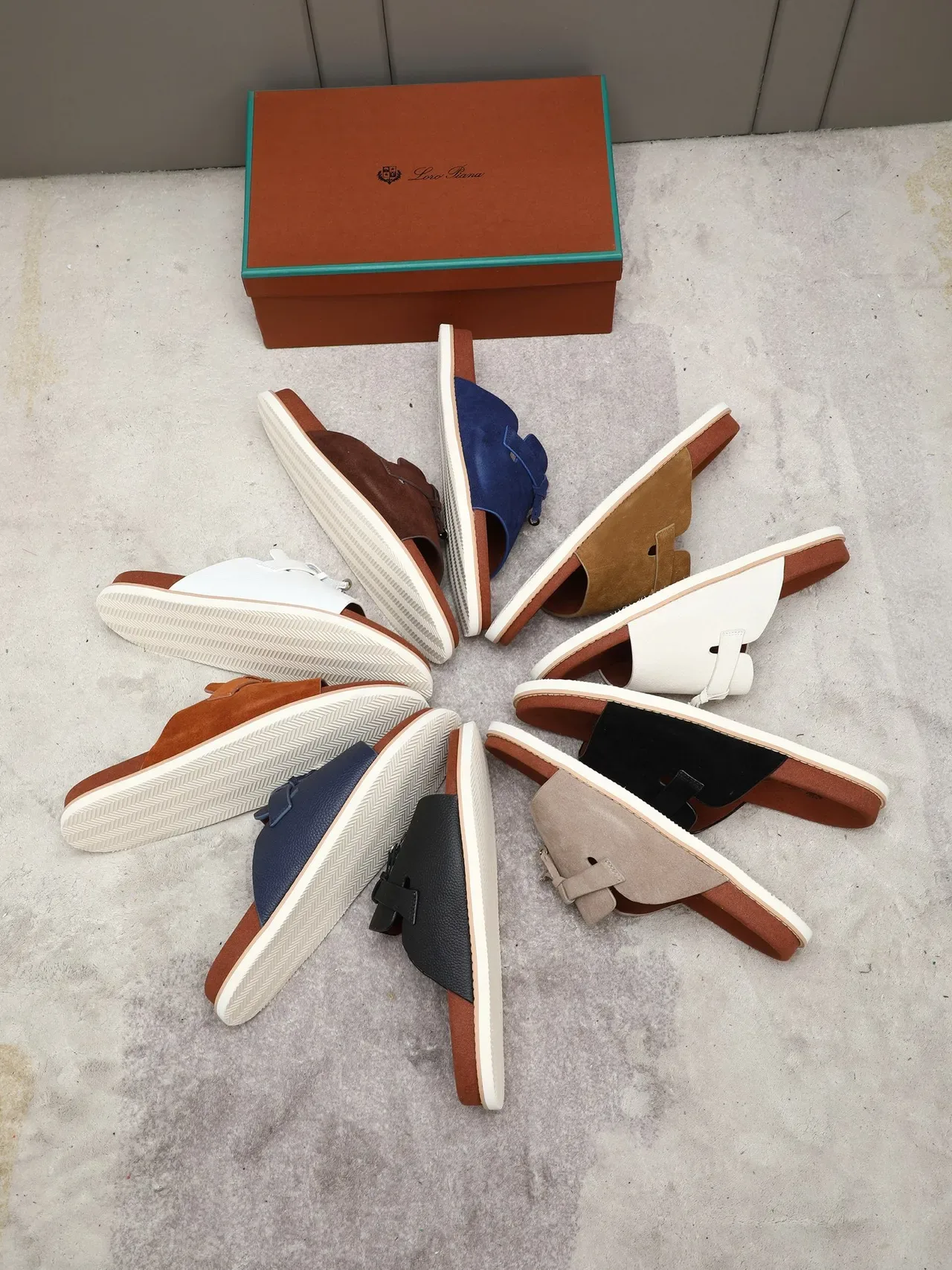 Loro Piana টাসেল স্ট্র্যাপ স্লাইড স্লিপার্স 2