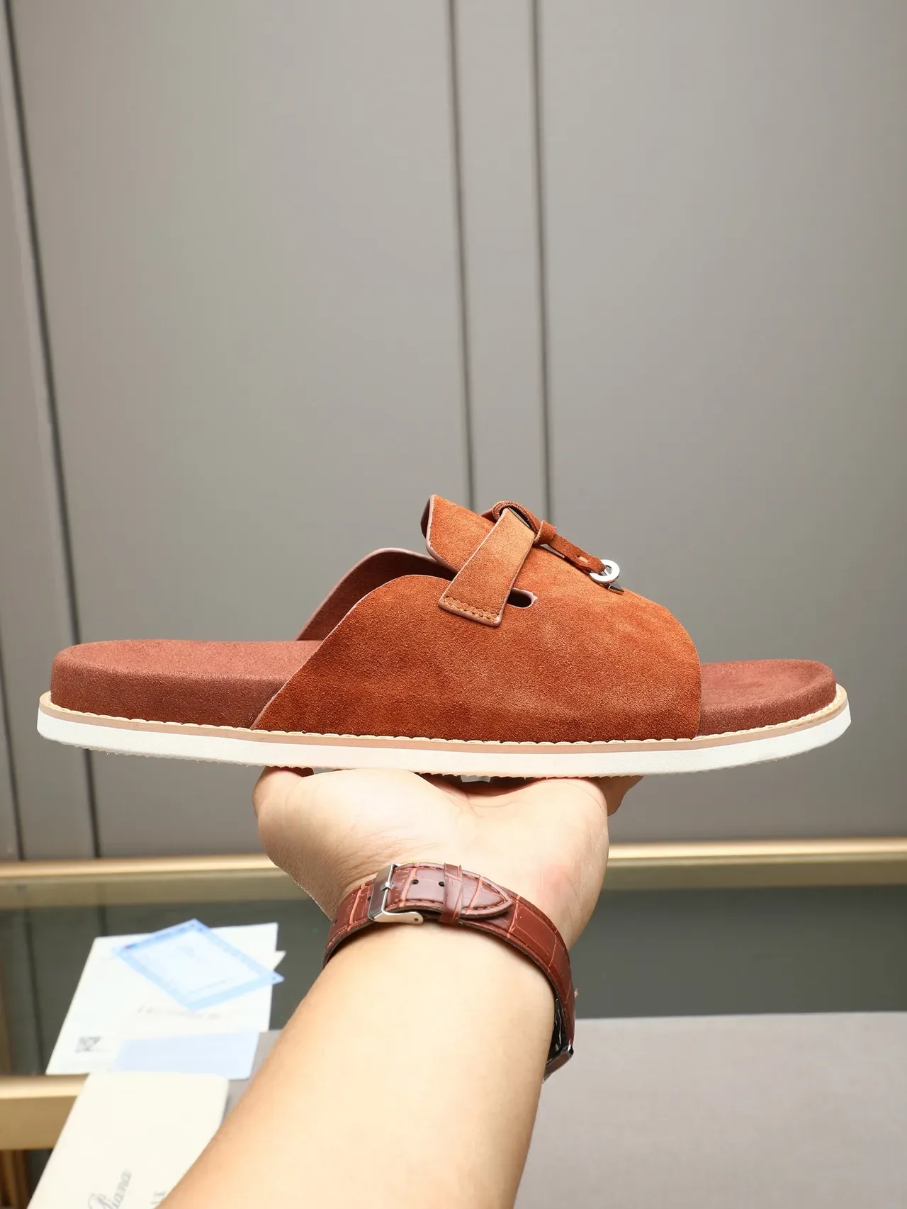 Loro Piana টাসেল স্ট্র্যাপ স্লাইড স্লিপার্স 23