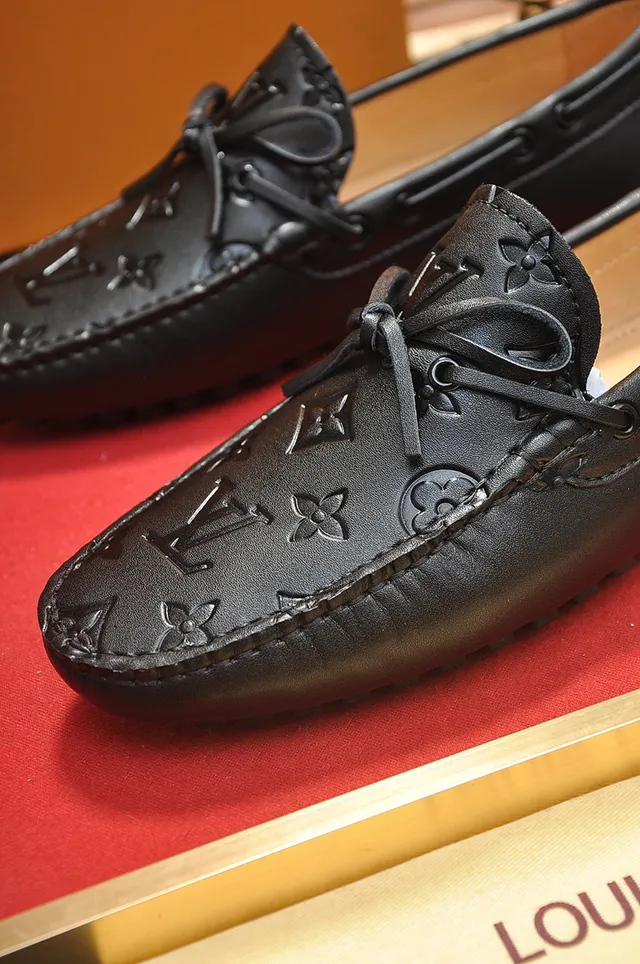 Louis Vuitton Black Beige Monogram-Embossed Leather Bow-Tie Vamp Loafer 3