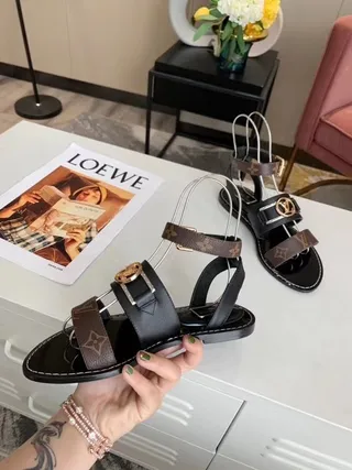 Louis Vuitton Preto Marrom Monograma Lona Sandálias Gladiator 7