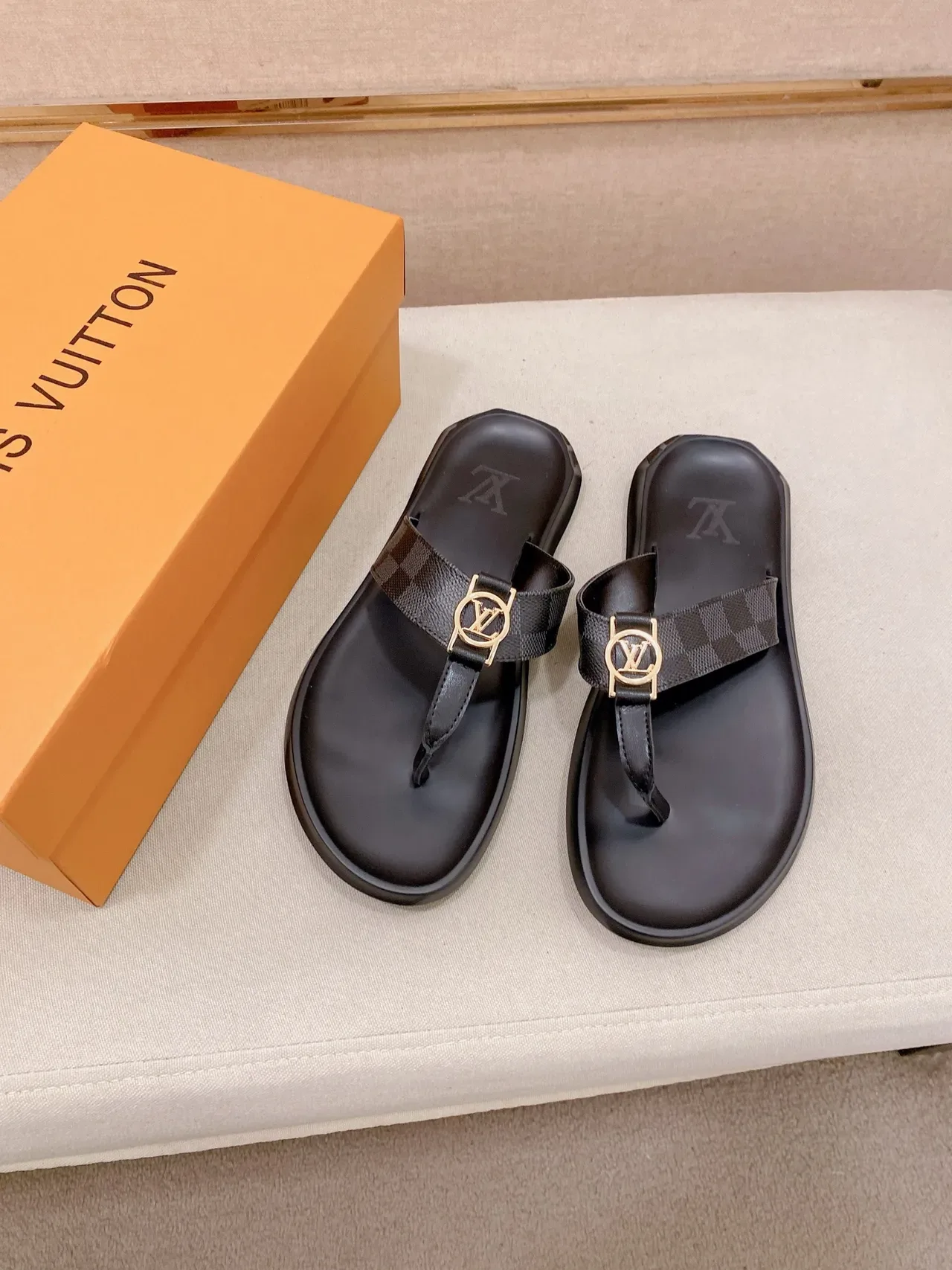 Louis Vuitton Black Brown Thong Strap Embossed LV Logo Slippers 8