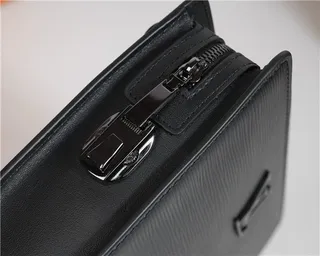 Louis Vuitton أسود Epi جلد منقوش Monogram سوارة 4