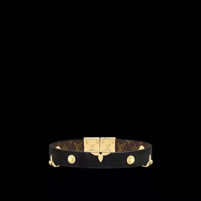 Bracelet Louis Vuitton Noir Rouge Bandes de Cuir Empilées Boucle Florale Dorée 2