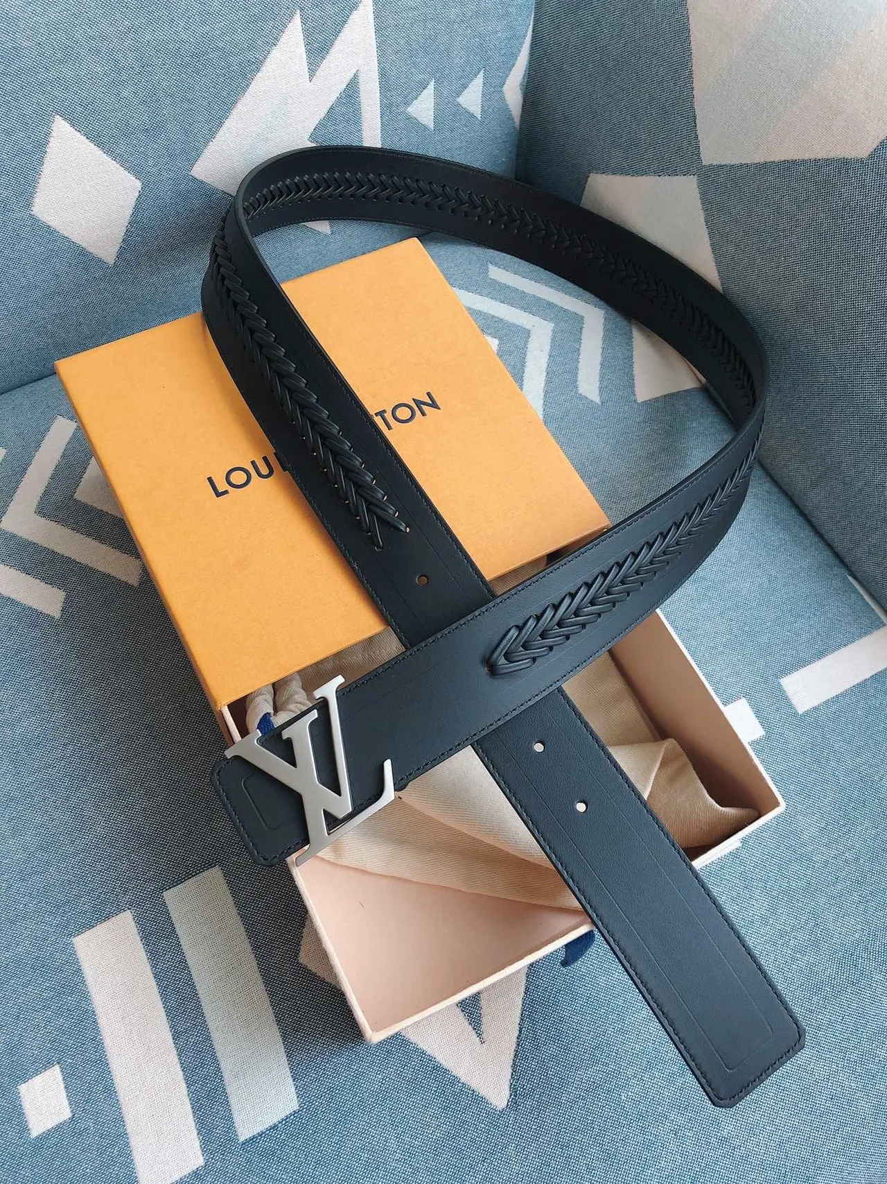 Louis Vuitton Black Silver Braided Strap Oversized LV Monogram Buckle Leather Belt 3