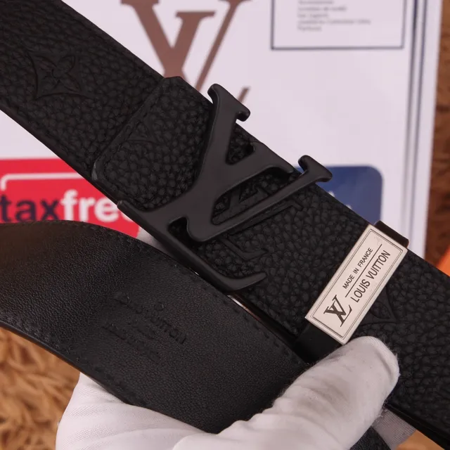 Louis Vuitton Black Silver Embossed Monogram Sculpted LV Buckle Leather Belt 9