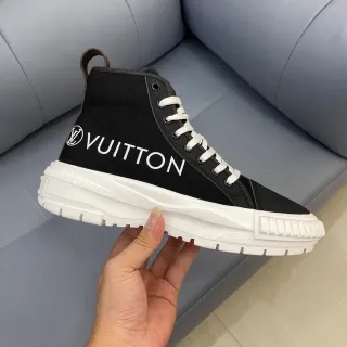 Louis Vuitton Tênis Lifestyle Preto e Branco de Cano Alto com Parte Superior de Lona