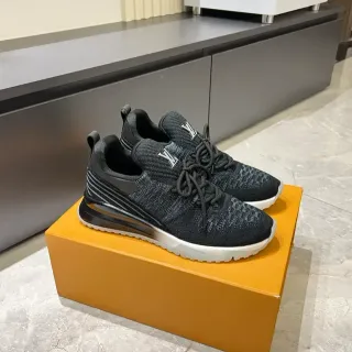 Louis Vuitton Zapatillas Lifestyle Negras y Blancas Upper de Tejido Lacing Integrado