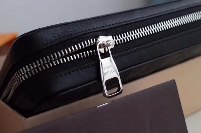 Louis Vuitton Negro tejido cuero embossado Monogram Boston Bag 6