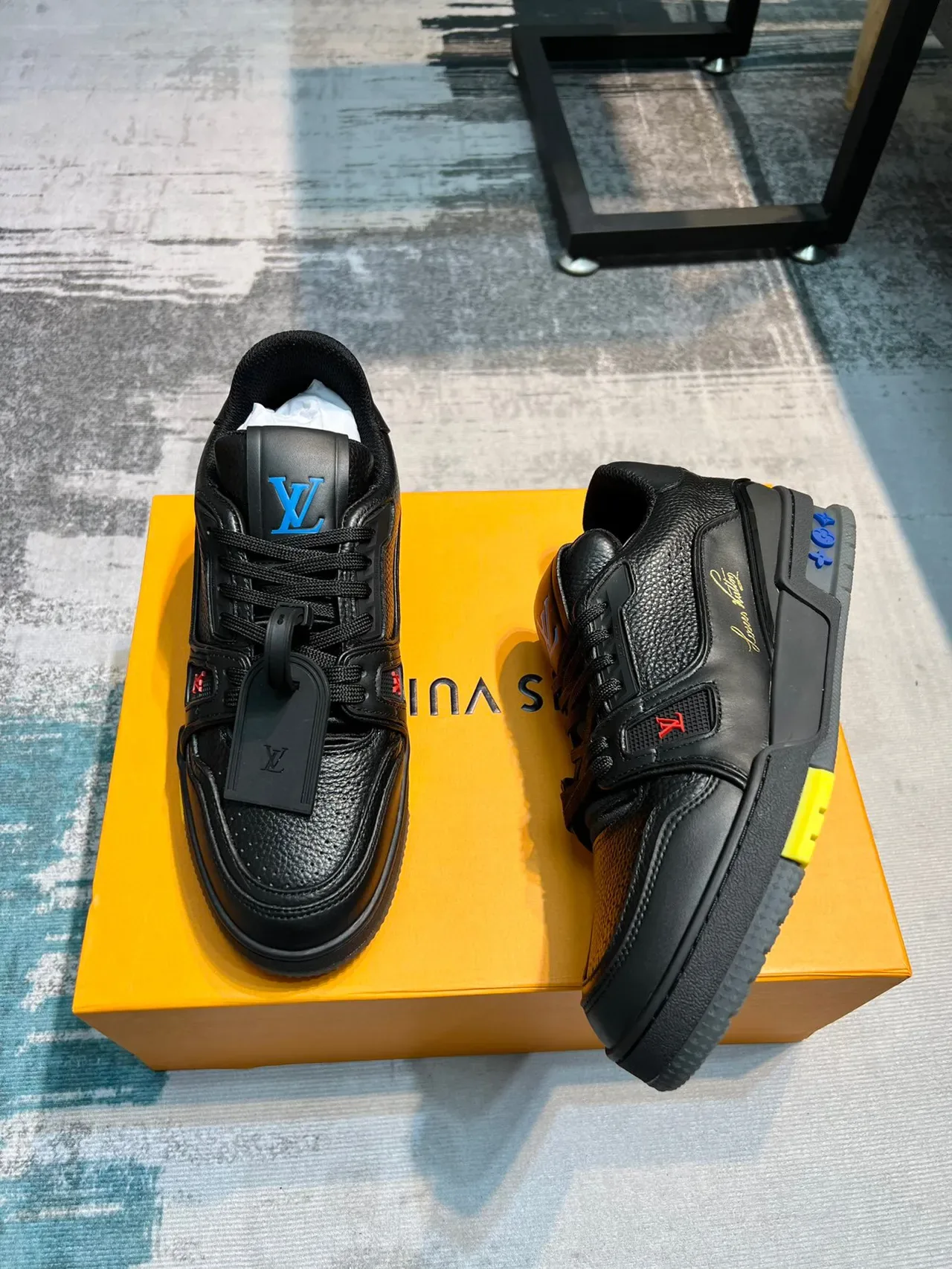 Louis Vuitton Black Yellow Pebbled Leather Upper Layered Rubber Sole Lifestyle Sneakers 3